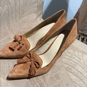 Ann Taylor Tan Tassel Pointed Flats size 8.5